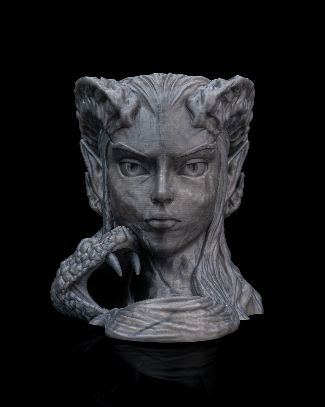 Infernal Gambit Can Holder & Dice Tower